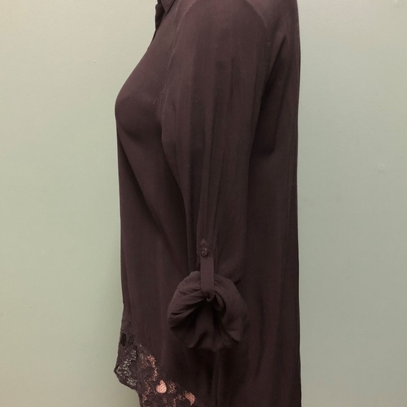 Nicole by Nicole Miller Black Solid Lace accent at bottom Shirt - Picture 6 of 6